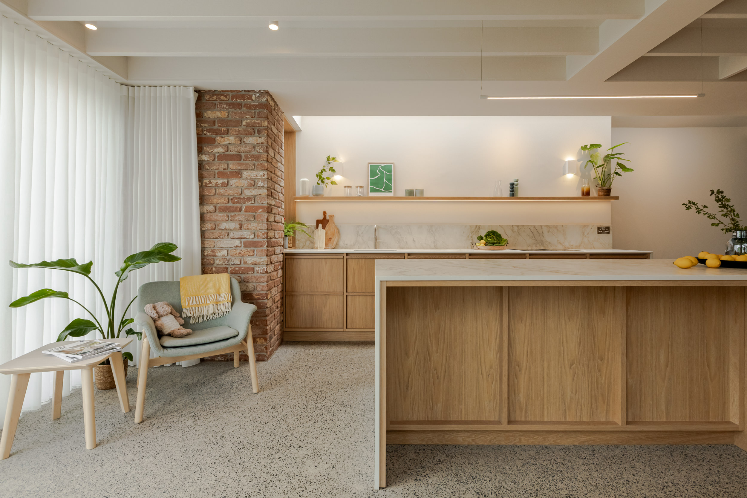 PW__0158-HDR bespoke kitchen soft textures natural light warm timber tones bespoke joinery