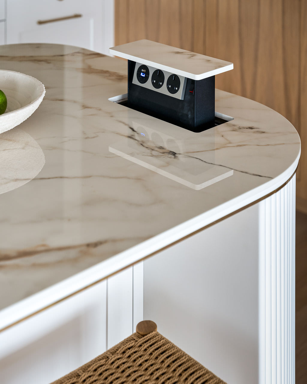 Custom made to measure modern classic kitchen with large island, quartz worktop, s-box power point, luxurious details and pendant lights